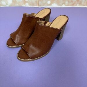 Express Peep Toe Mule Sandal